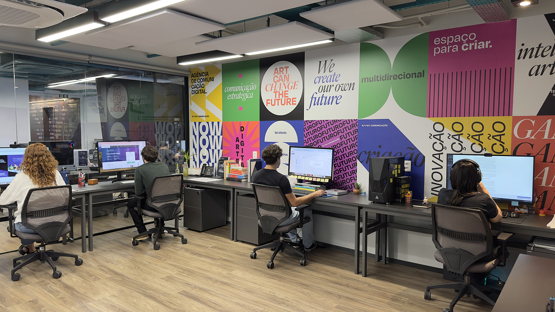 Laboratório de Comunicação Digital da FGV - Ambiente criativo e colaborativo